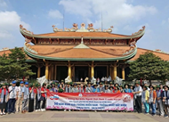 Overseas Vietnamese visit Cu Chi heroic land