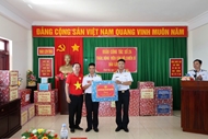 Delegation concludes visit to Truong Sa archipelago and DK1 platforms