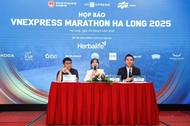 Runners check in World Heritage while racing in Ha Long