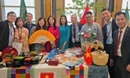 Vietnam wows U.N. International Bazaar with handicrafts, cuisine