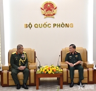 Defense leader receives Malaysian Defense Attaché to Vietnam