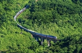 Vietnam’s North-South railway named one of world’s most incredible train journeys