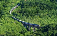 Vietnam’s North-South railway named one of world’s most incredible train journeys