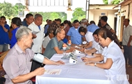 Free health check-ups and medicines given to people in Yen The District