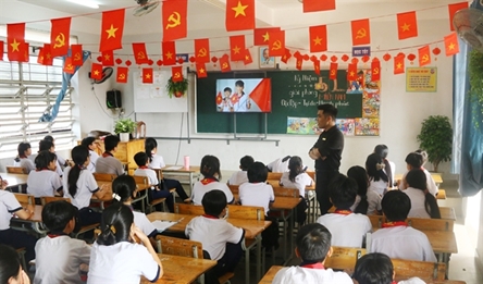 Public school students to enjoy free tuition