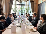 Vietnam, Netherlands hold first deputy-ministerial political consultation