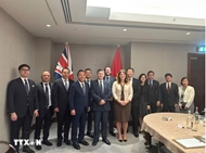 Vietnam, U.K. boost economic, trade ties