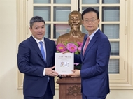 Vietnam, China forge new path for locality-to-locality cooperation