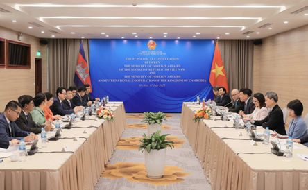 Vietnam, Cambodia hold 9th Political Consultation in Hanoi