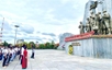 OV youth pay tribute to President Ho Chi Minh, fallen heroes
