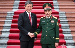 Vietnam-Singapore Bilateral Defense Ties Strengthened