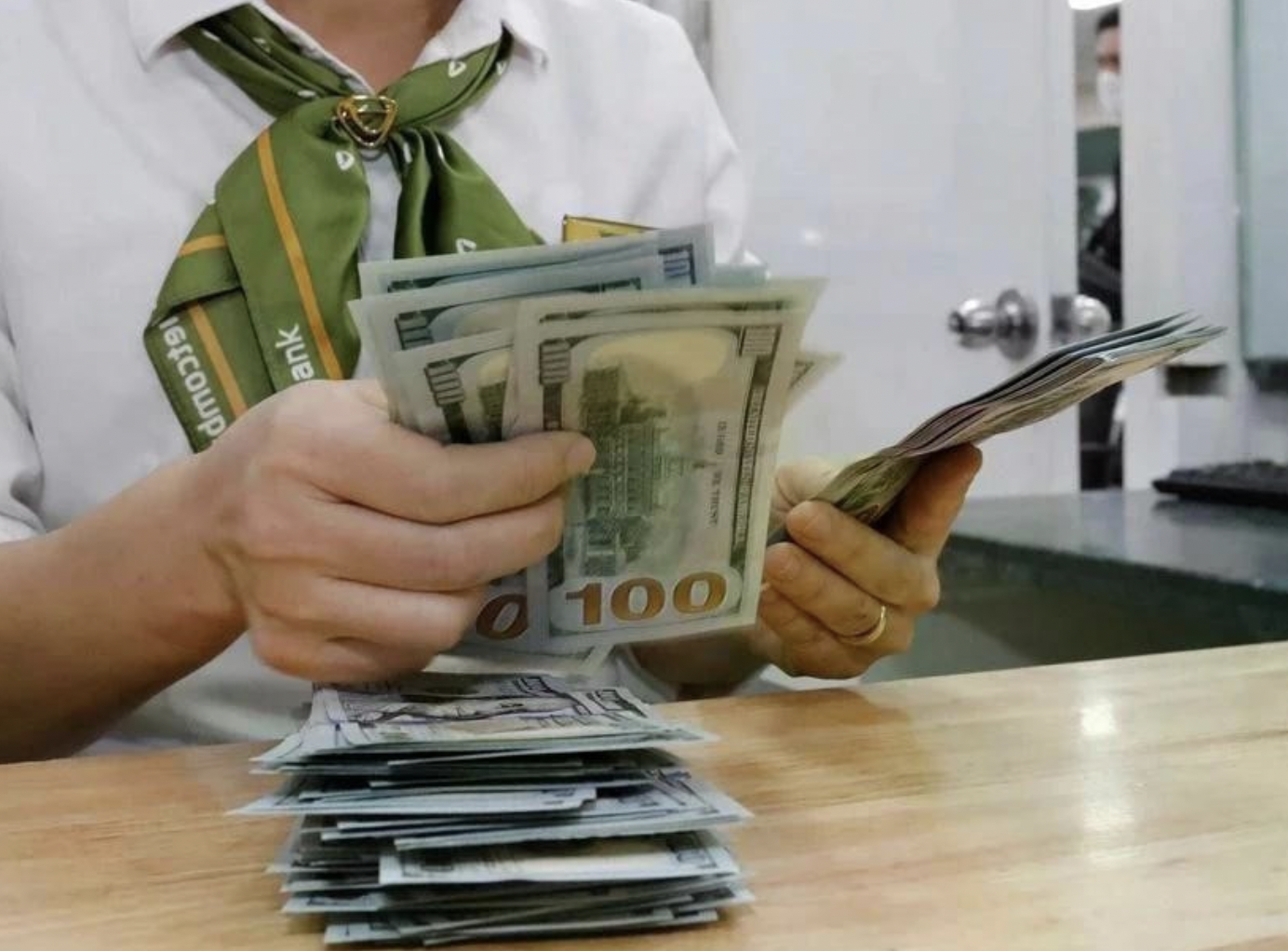 Reference exchange rate continues upward trend