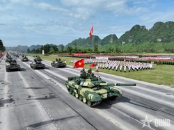 Second Joint Rehearsal of Parade Troops and Modern Weapons