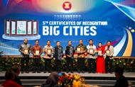 ASEAN honors two Vietnamese cities for sustainable environment efforts