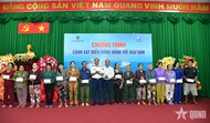 Coast Guard Region 4 stands by fishermen in Kien Hai Special Zone