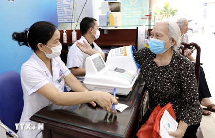 Vietnam targets universal health insurance coverage by 2030