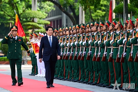 State President attends opening of new school year at National Defense Academy