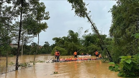 Post-storm floods devastate crops, homes across northern Vietnam