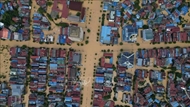 Cambodian King extends sympathy to Vietnam over recent flooding
