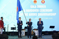 Vietnam hands over chairmanship of ASEAN Ministerial Meeting on Sports to Cambodia