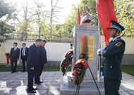 Party General Secretary attends inauguration of Statue of President Ho Chi Minh in Bulgaria