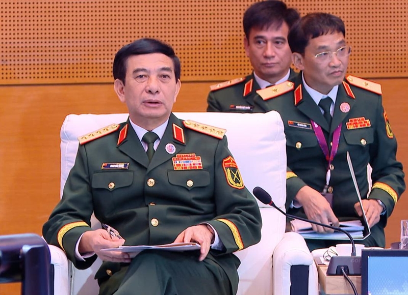 In photos: General Phan Van Giang active at ADMM-19 and 12th ADMM+