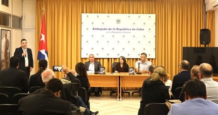 Cuba - Vietnam friendship through Italian eyes