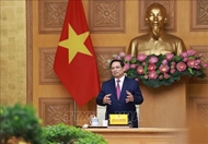 Vietnam commits all possible support for semiconductor investors: PM