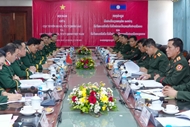 Vietnamese, Lao militaries discuss political education