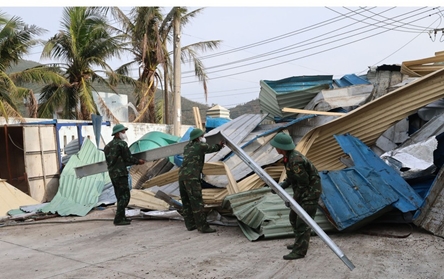 PM urges swift storm damage assessment, recovery in central region