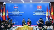 Vietnamese and Cambodian Ministers of National Defense hold talks