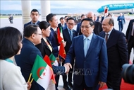 PM Pham Minh Chinh, spouse begin official visit to Algeria