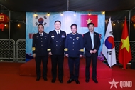 Vietnam’s and RoK’s naval troops hold exchange activities