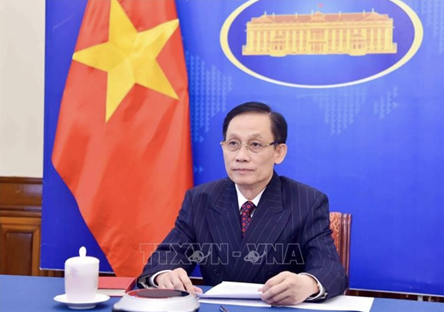 Malaysia to bolster support for Vietnam in Halal development, IUU fishing combat