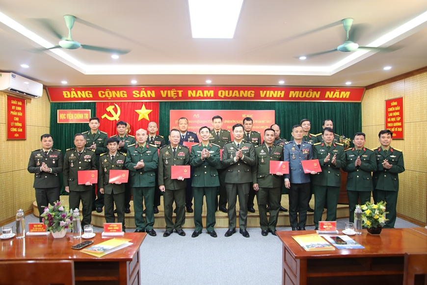Aso Course Rcaf Refresher course for RCAF senior officers concluded