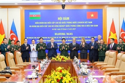 Vietnam, Azerbaijan Further Develop Defense Industry Partnership