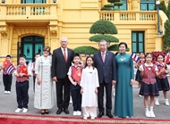 Vietnamese leaders send congratulations on Cuba’s 67th National Day