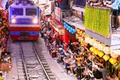 Hanoi proposes halting passenger trains through railway café street’