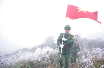 Border guards stand firm in border area