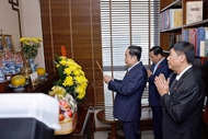 N.A. Chairman commemorates late Party, State, N.A. leaders, visits former leadership