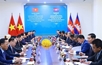 Vietnamese, Cambodian PMs discuss ways to further promote bilateral ties