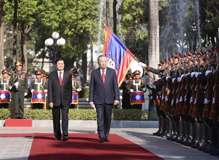 Party chief’s state visits to Laos, Cambodia elevate neighborly relations to new heights: FM