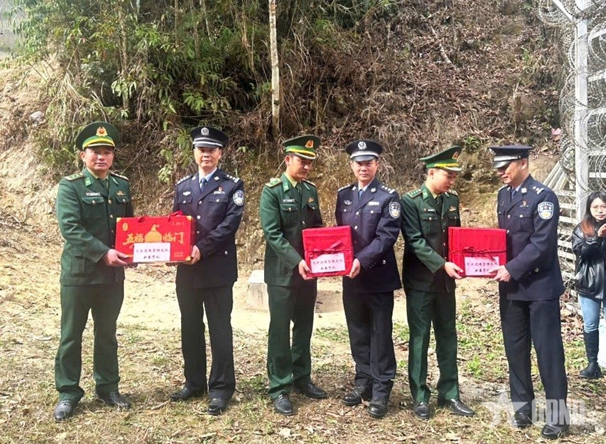 Meeting helps enhance coordination in safeguarding Vietnam - China Border
