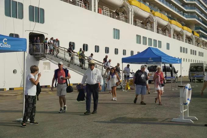 Ho Chi Minh City welcomes 2,000 cruise tourists