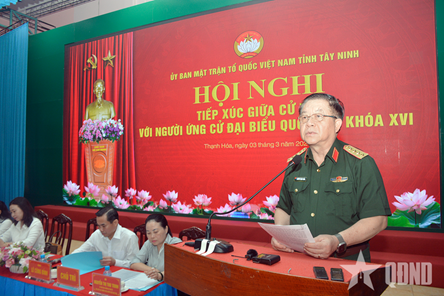 General Nguyen Trong Nghia meets with voters in Tay Ninh