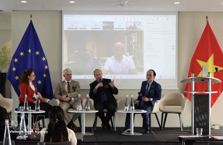 OV intellectuals in Europe step up AI cooperation with Vietnam