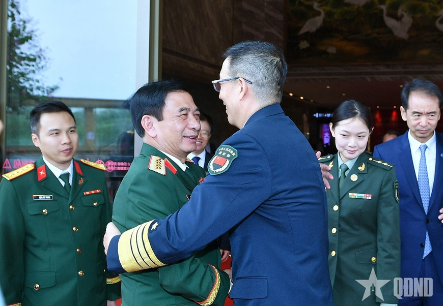 Tenth Vietnam - China Border Defense Friendship Exchange concludes ...