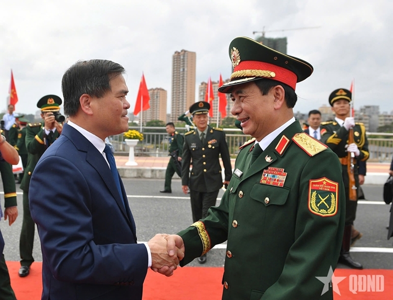 Tenth Vietnam - China Border Defense Friendship Exchange concludes ...