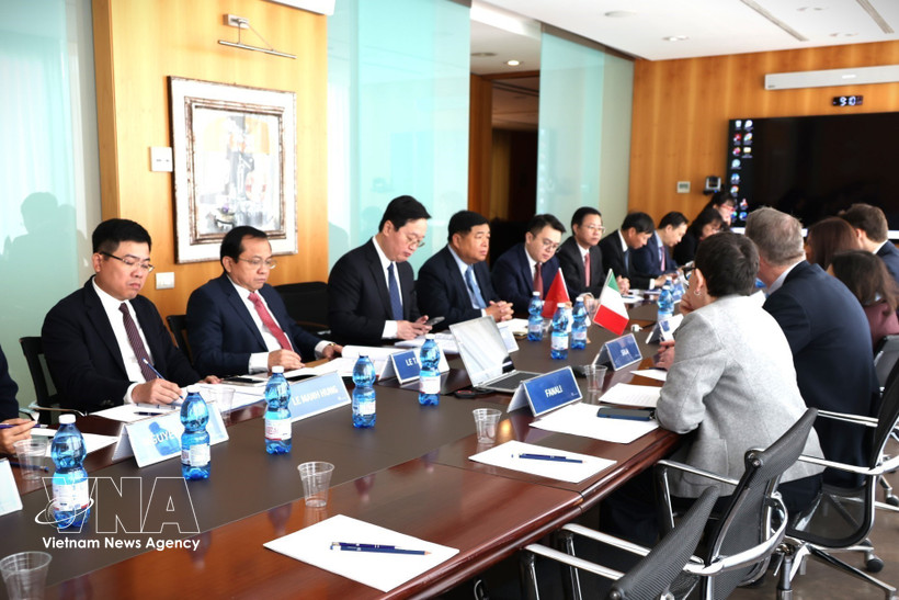 Structured, favorable conditions sought for Vietnam - Italy business cooperation: Deputy PM