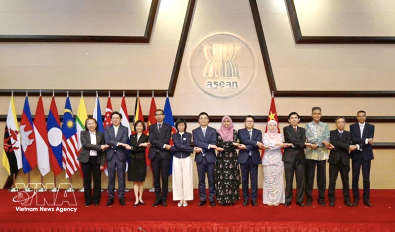 ASEAN, China review ties at 27th Joint Cooperation Committee meeting